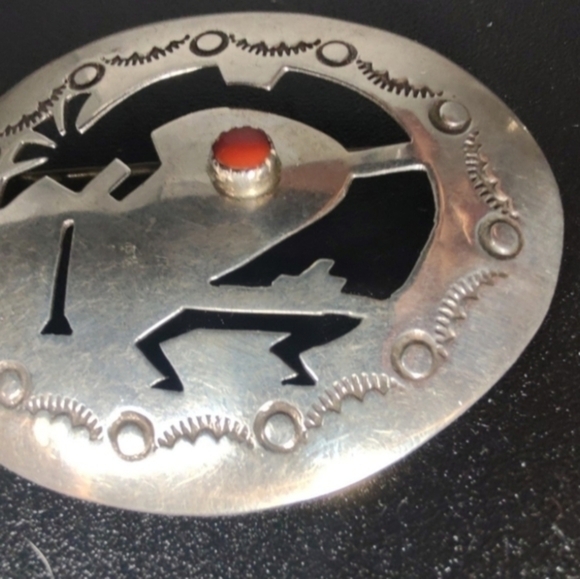 Vintage sterling‎ silver kokpelli brooche - Picture 1 of 4